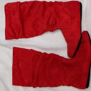 Hot cakes tall boots, size 9